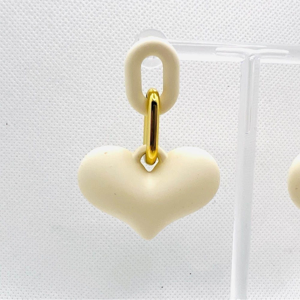 Ivory White Heart and Chain Detail Drop Statement Earrings Feminine Chunky - Picture 7 of 11